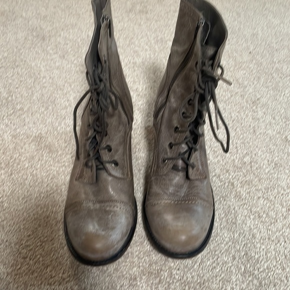 Steve Madden booties! - Picture 2 of 7